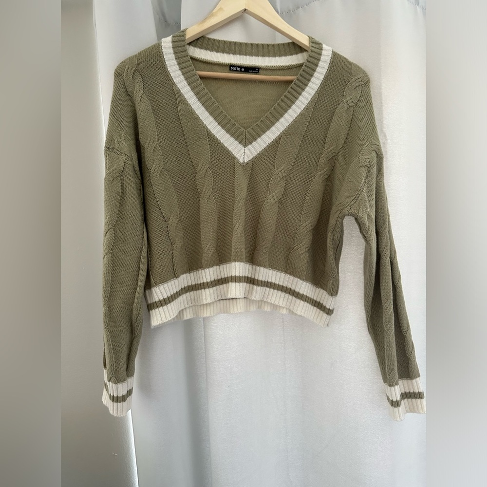 Green preppy cropped top